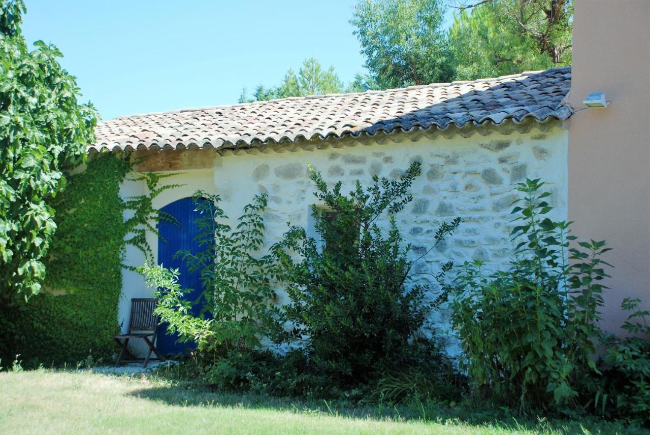 Le Mas De La Cigale Bleue, Caumont Sur Durance ภายนอก รูปภาพ